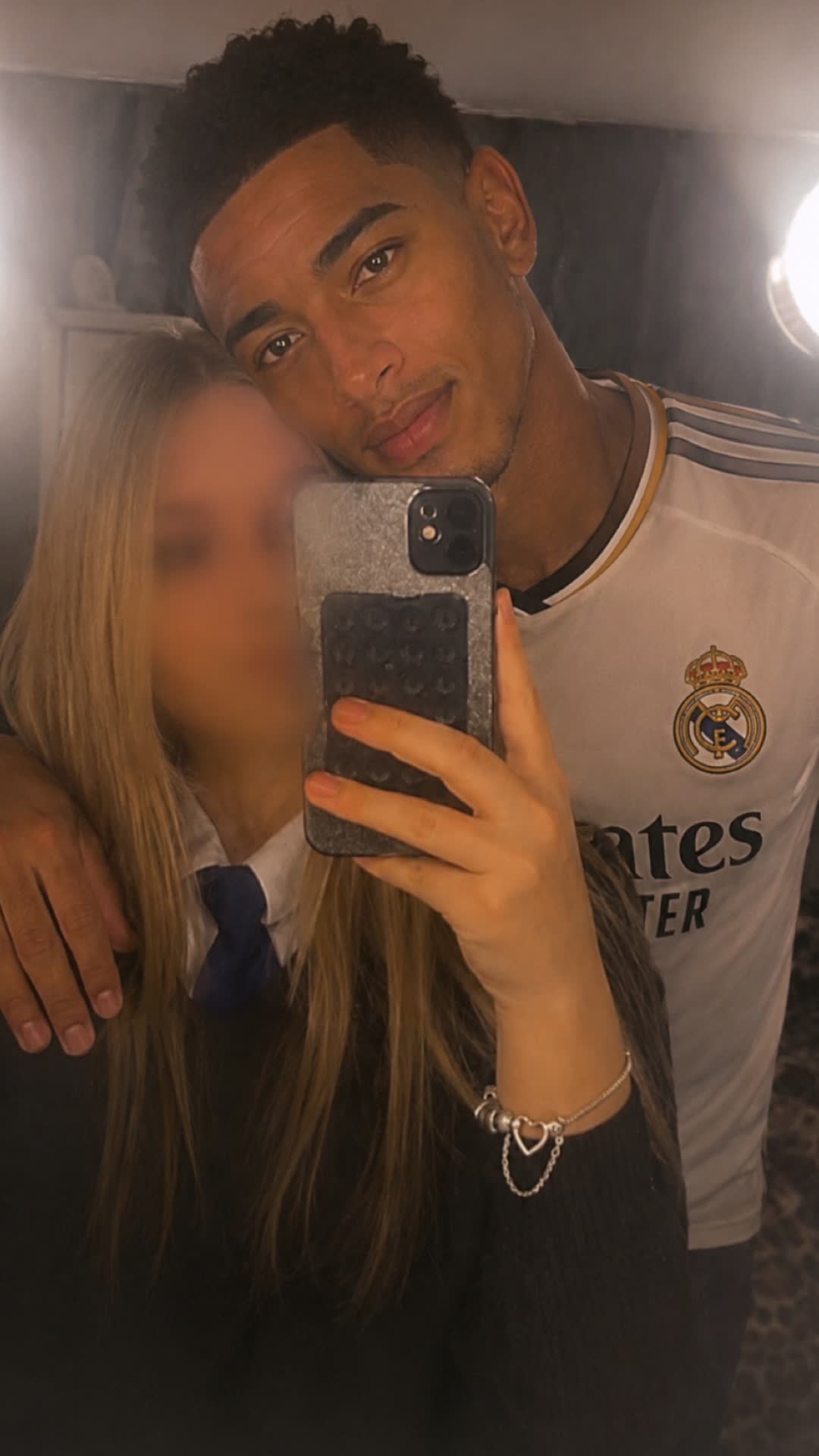 @𝐏𝐨𝐩𝐩𝐲𝐛𝐞𝐥𝐥𝐢𝐧𝐠𝐡𝐚𝐦