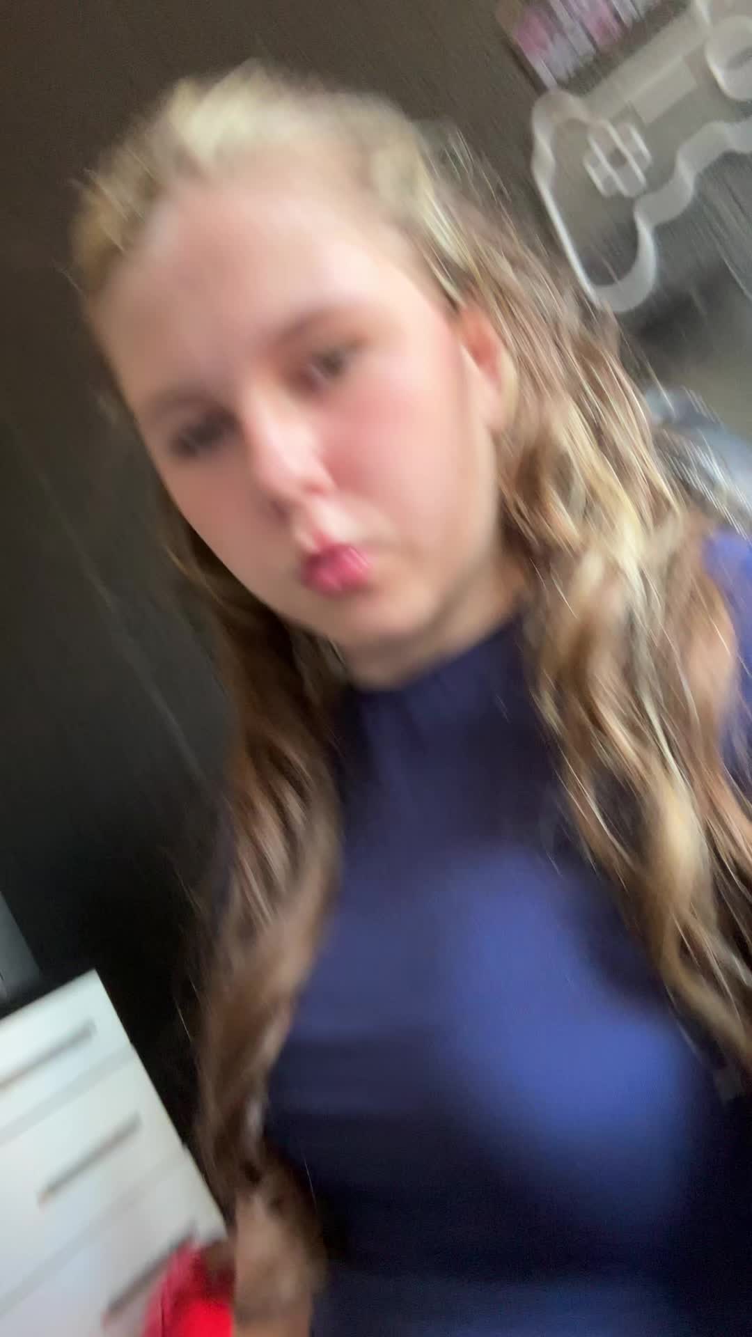 @raerae