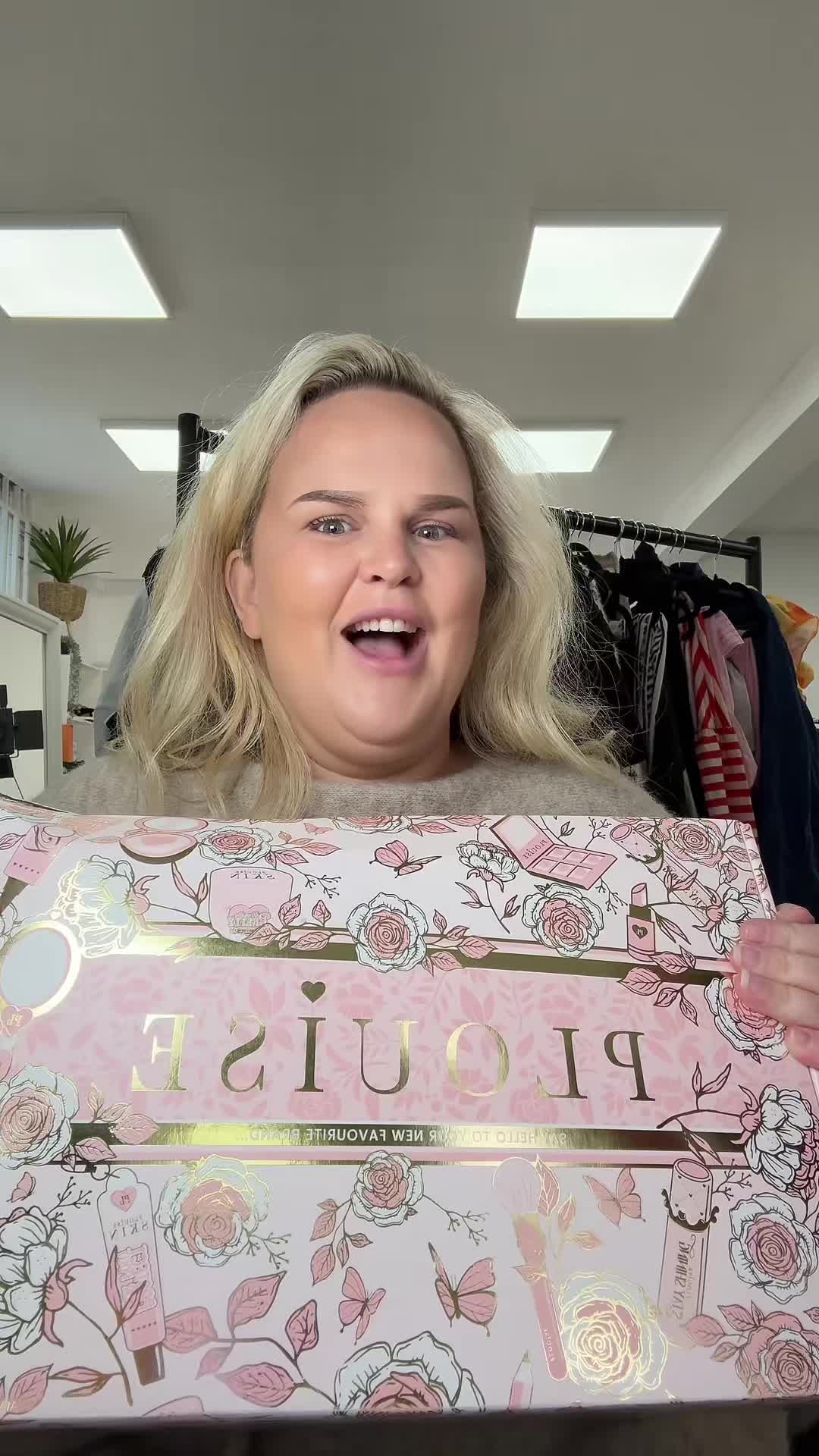 @Dollyholly86