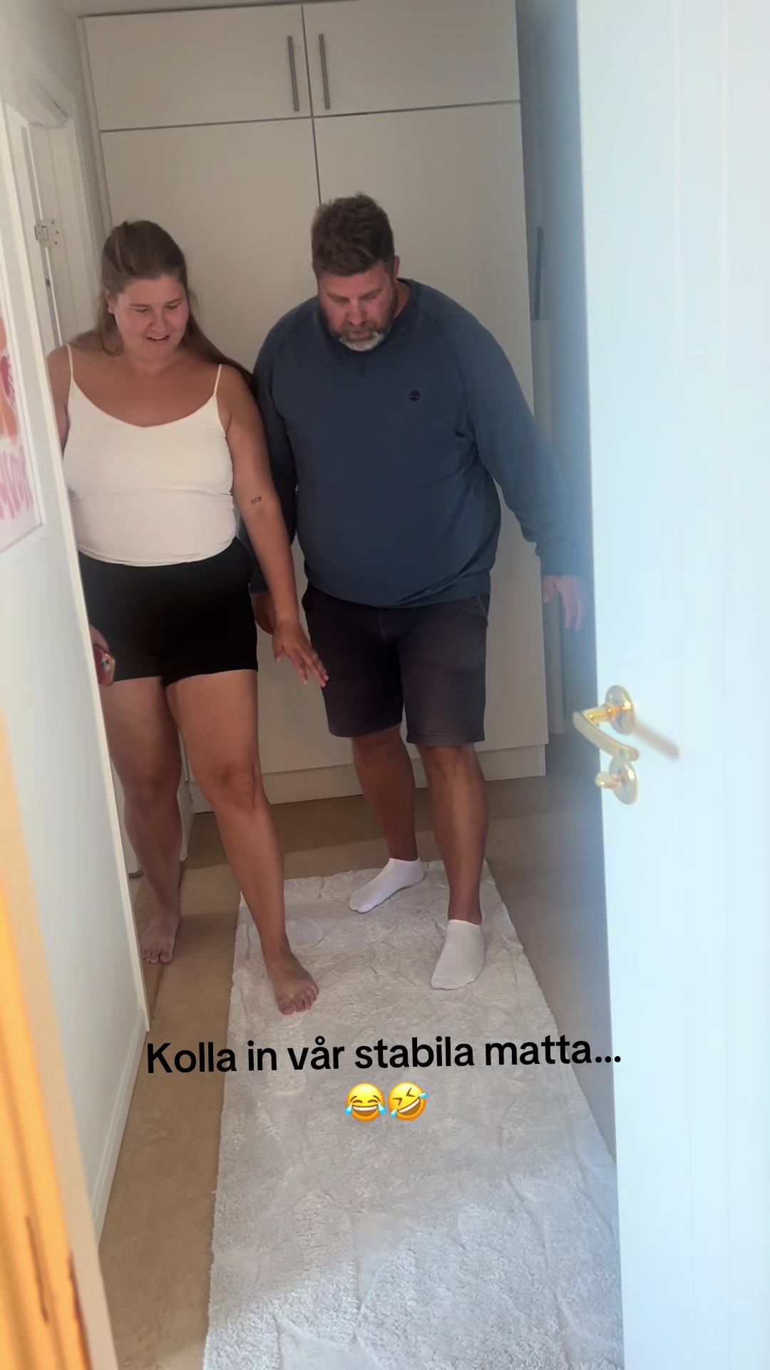 @akwissmar