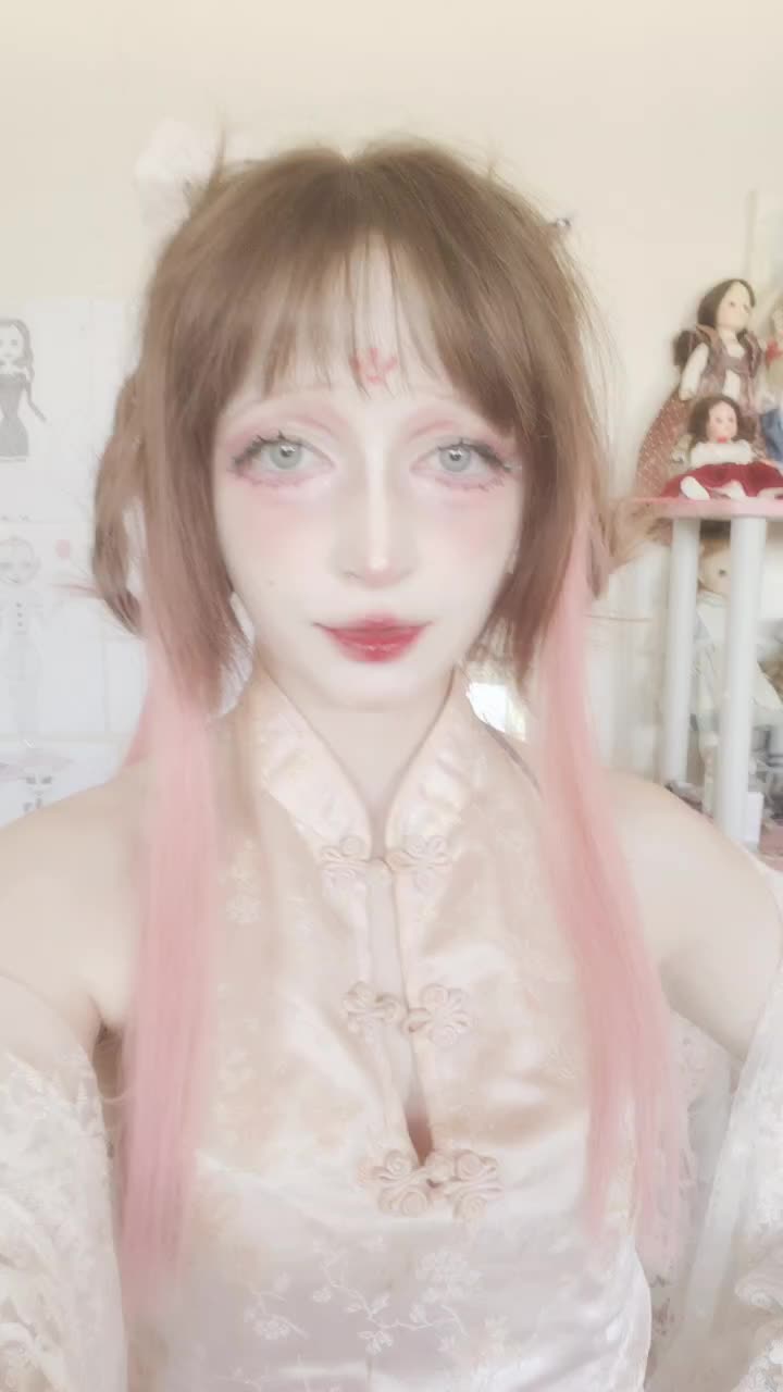 @Lady Lily😼レディ・リリー😼🩷