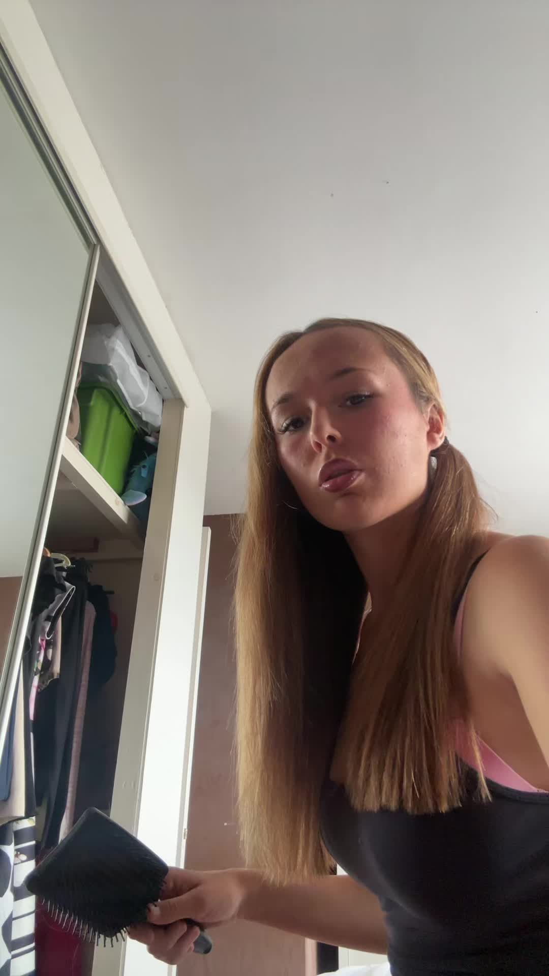 @𝒦𝒶𝓉𝒾ℯ