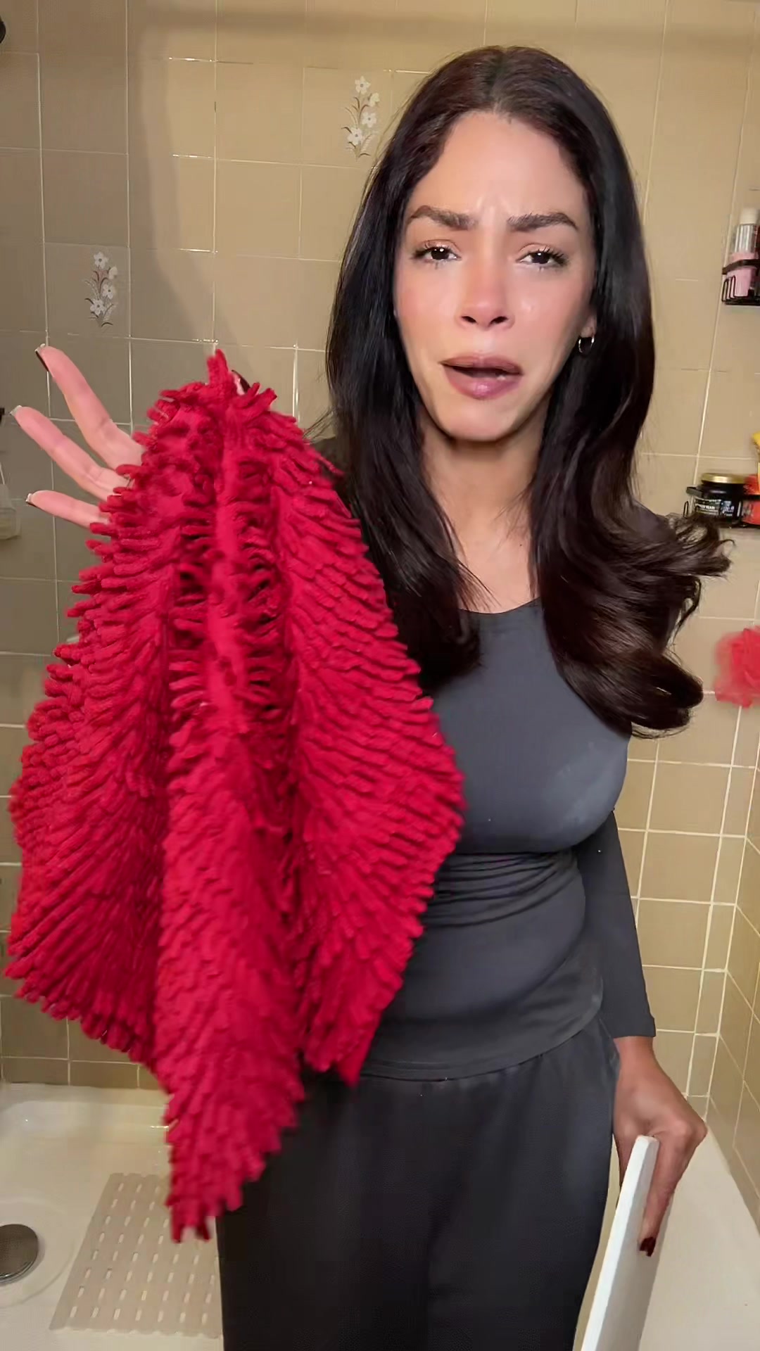 @carlabuduen