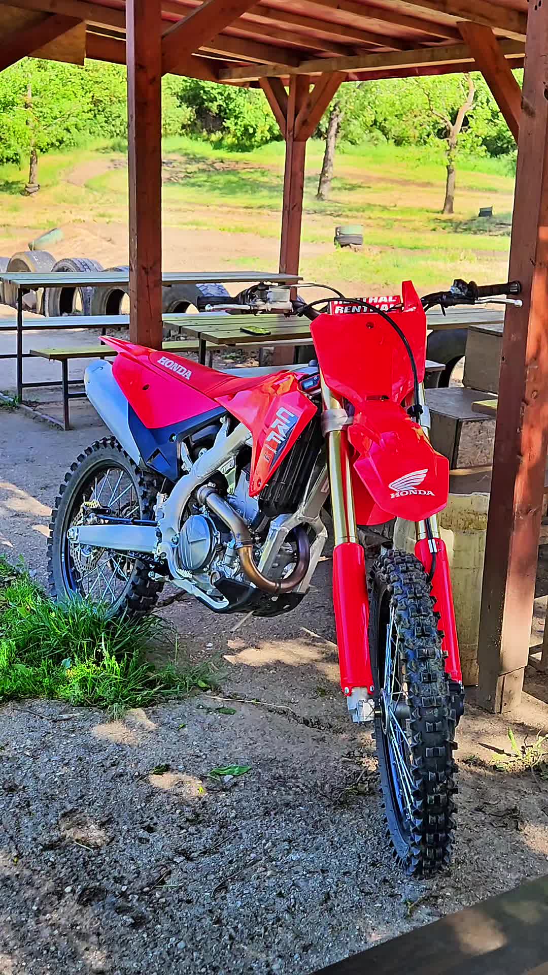 @adam.exc