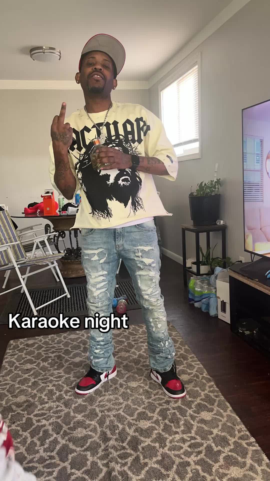 @Jayskeez
