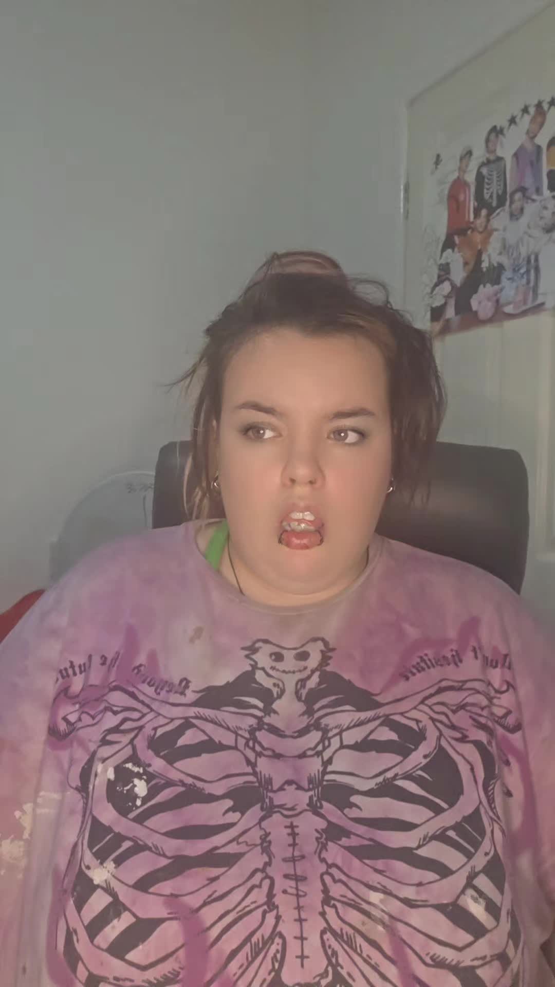 @Leonie.⚞•⚟.Angeldustgaming
