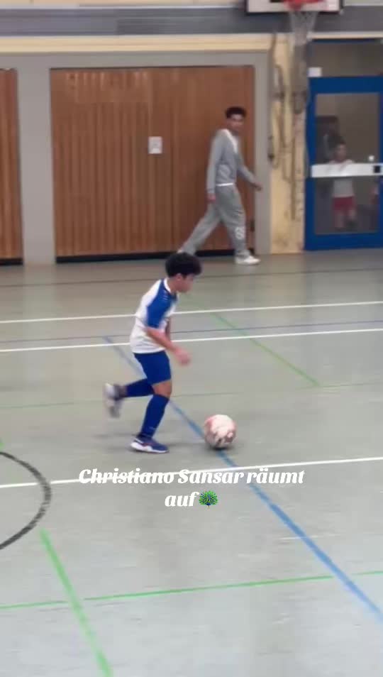 @EZiDISCHER LÖWE 🦁🫵🔥😎