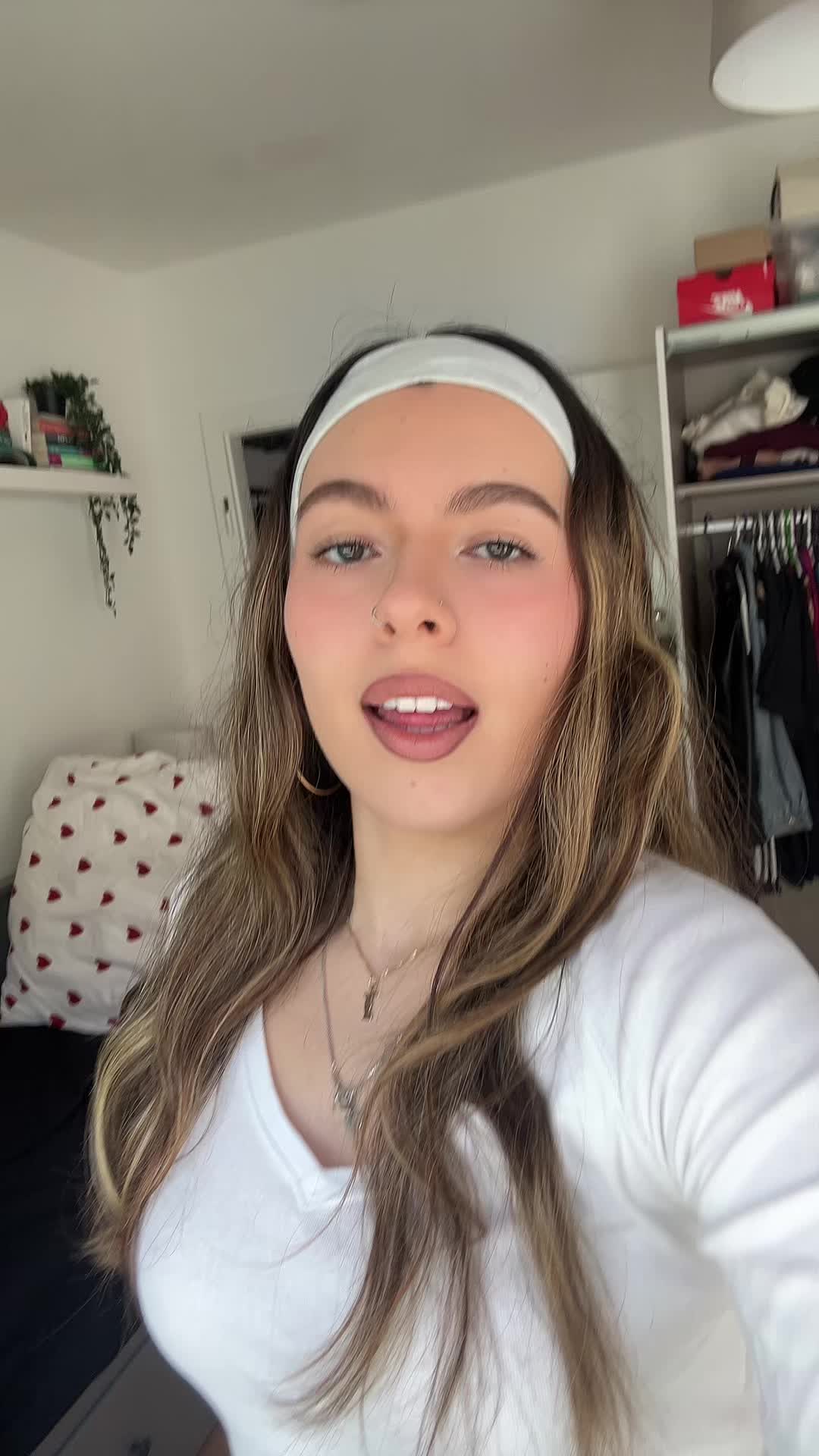 @nicole
