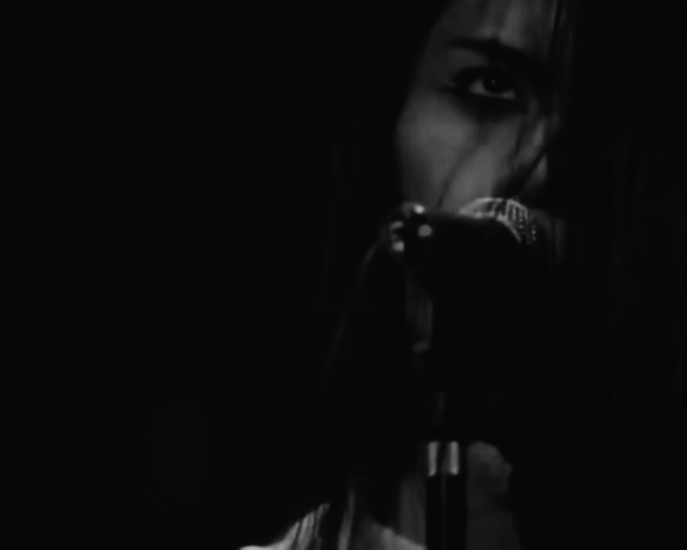 @京