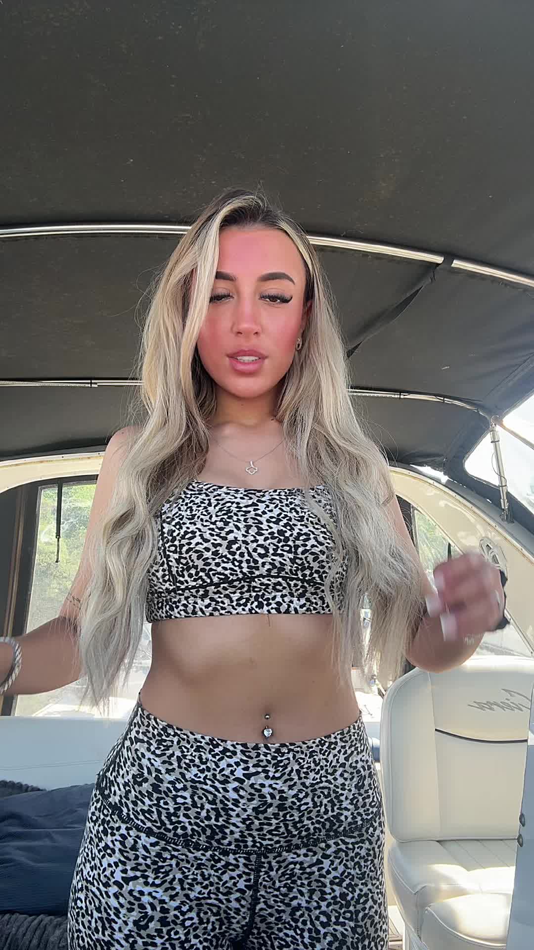 @leiamoorex