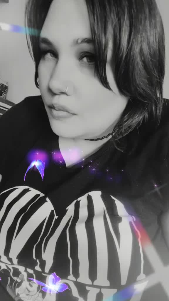 @Engel  mit  Herz  - 💖 💜💜 🤠