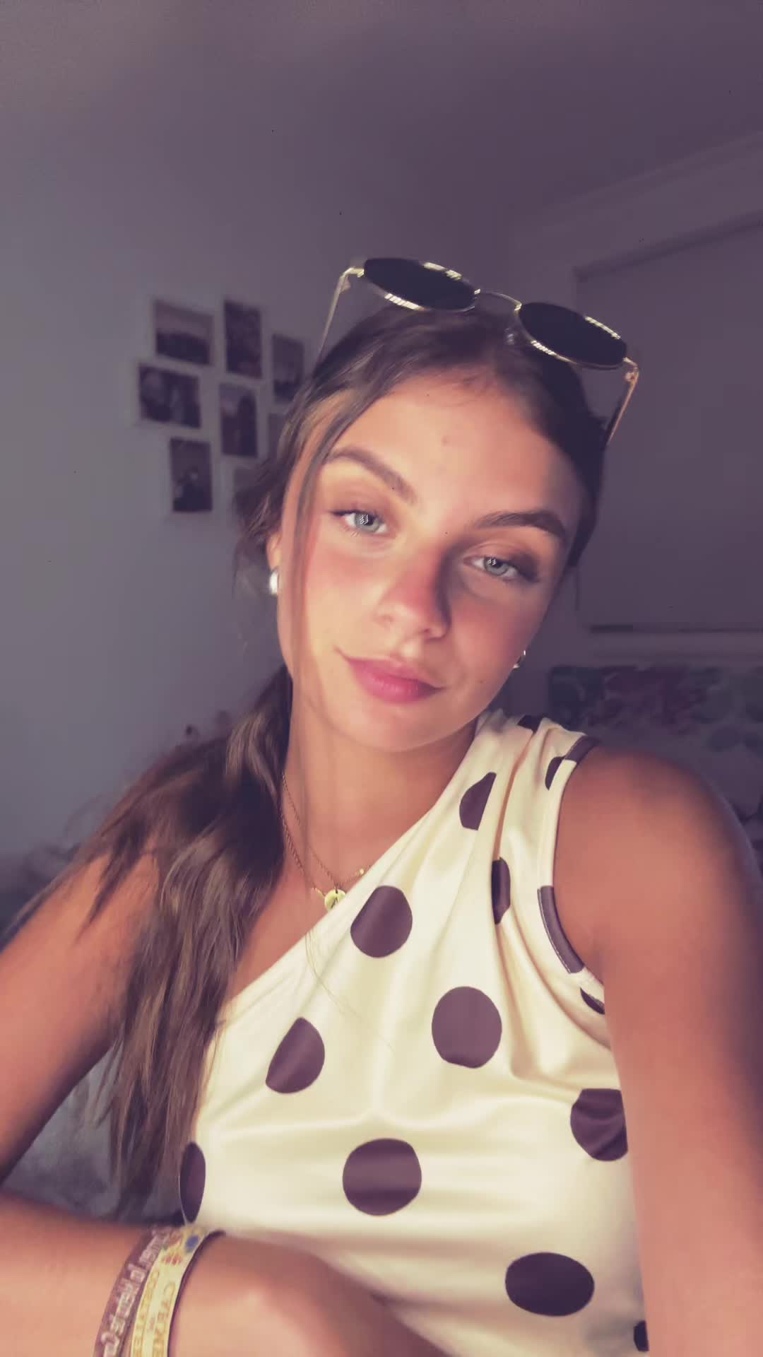 @Ainara