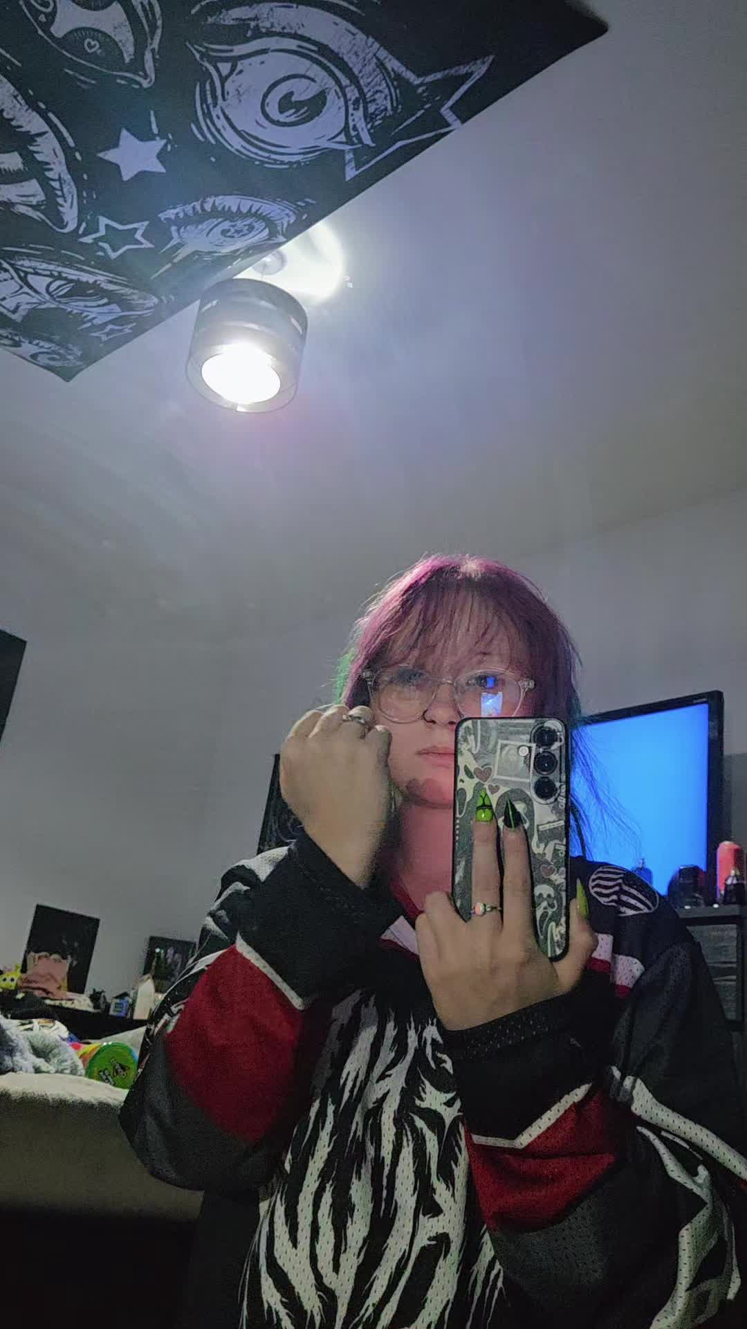 @Foxyyyy 🦊