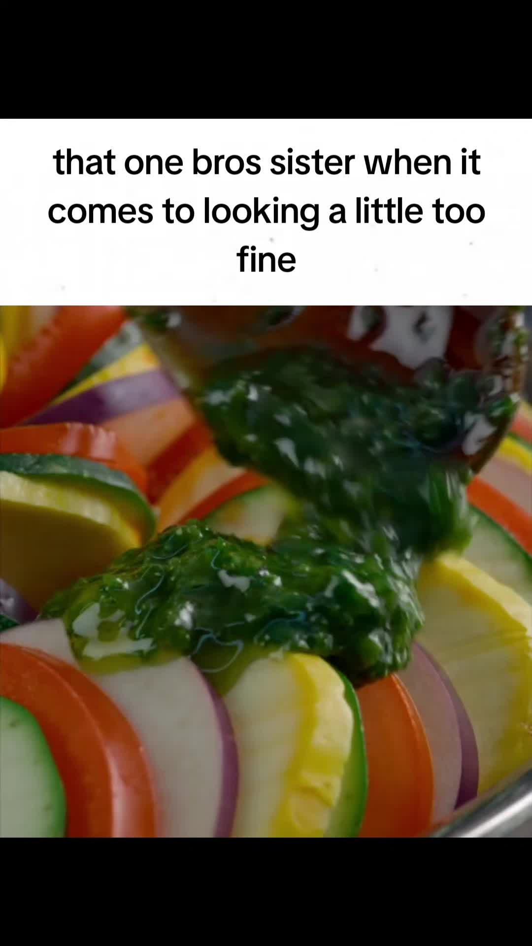 @•