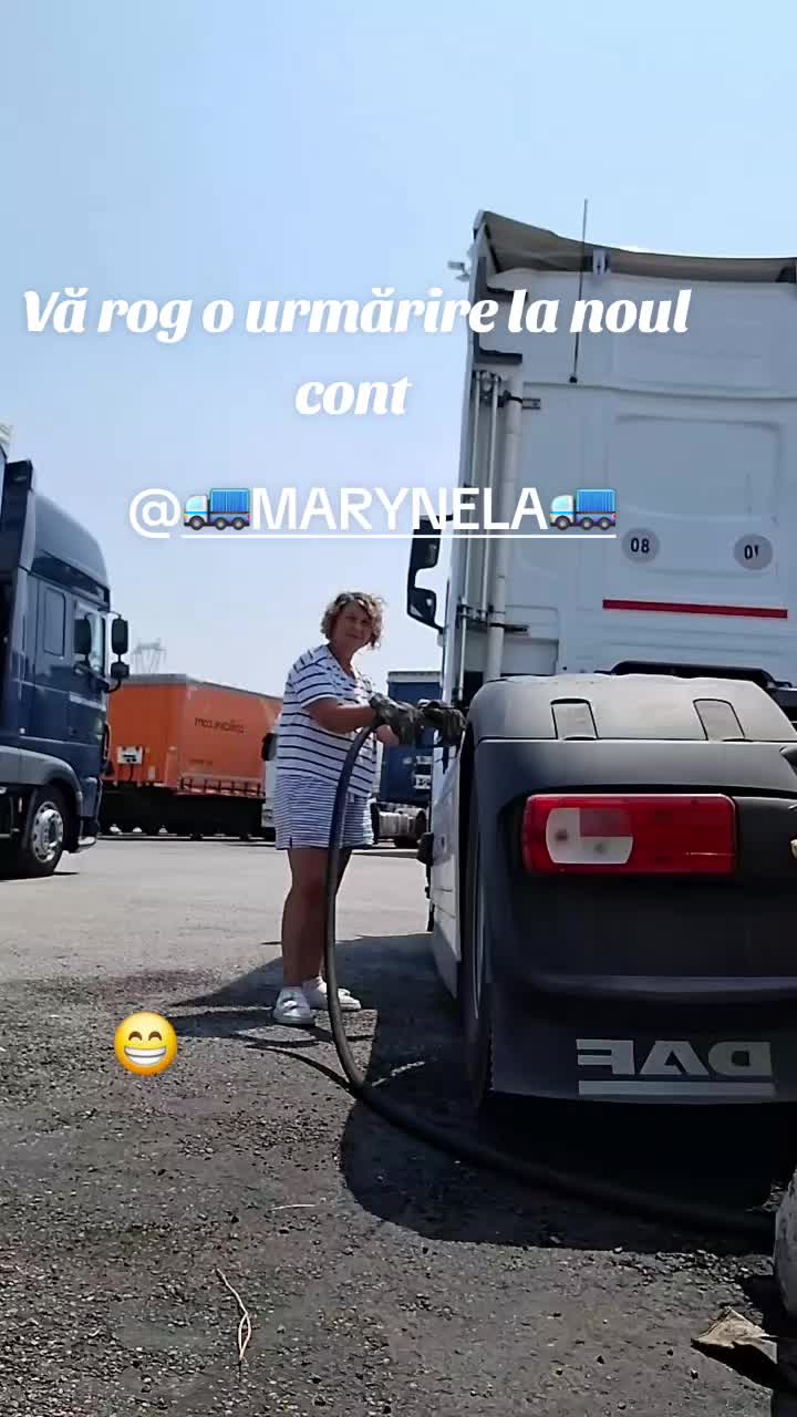 @M A R I N E L A
