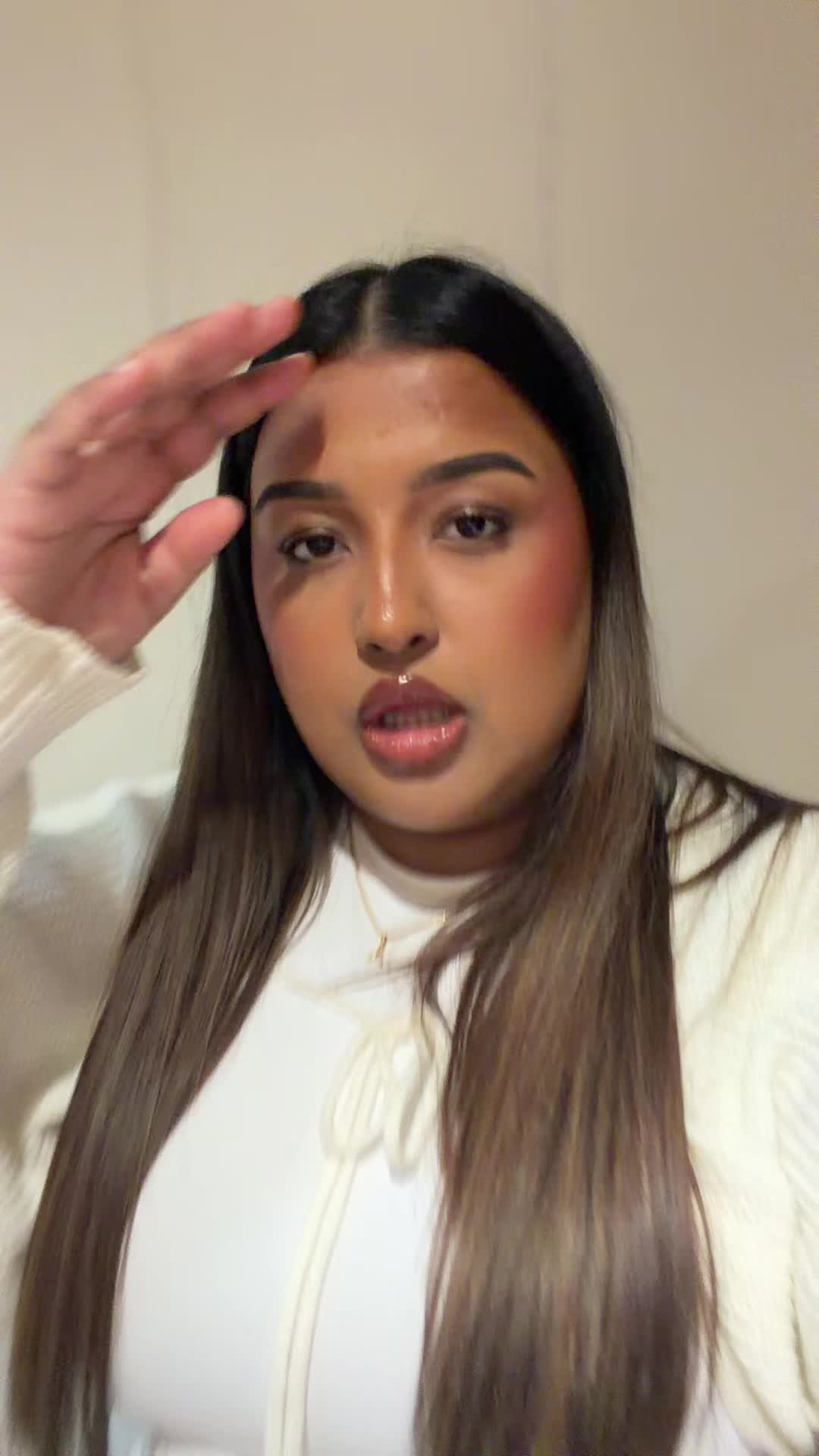 @amna 🫦