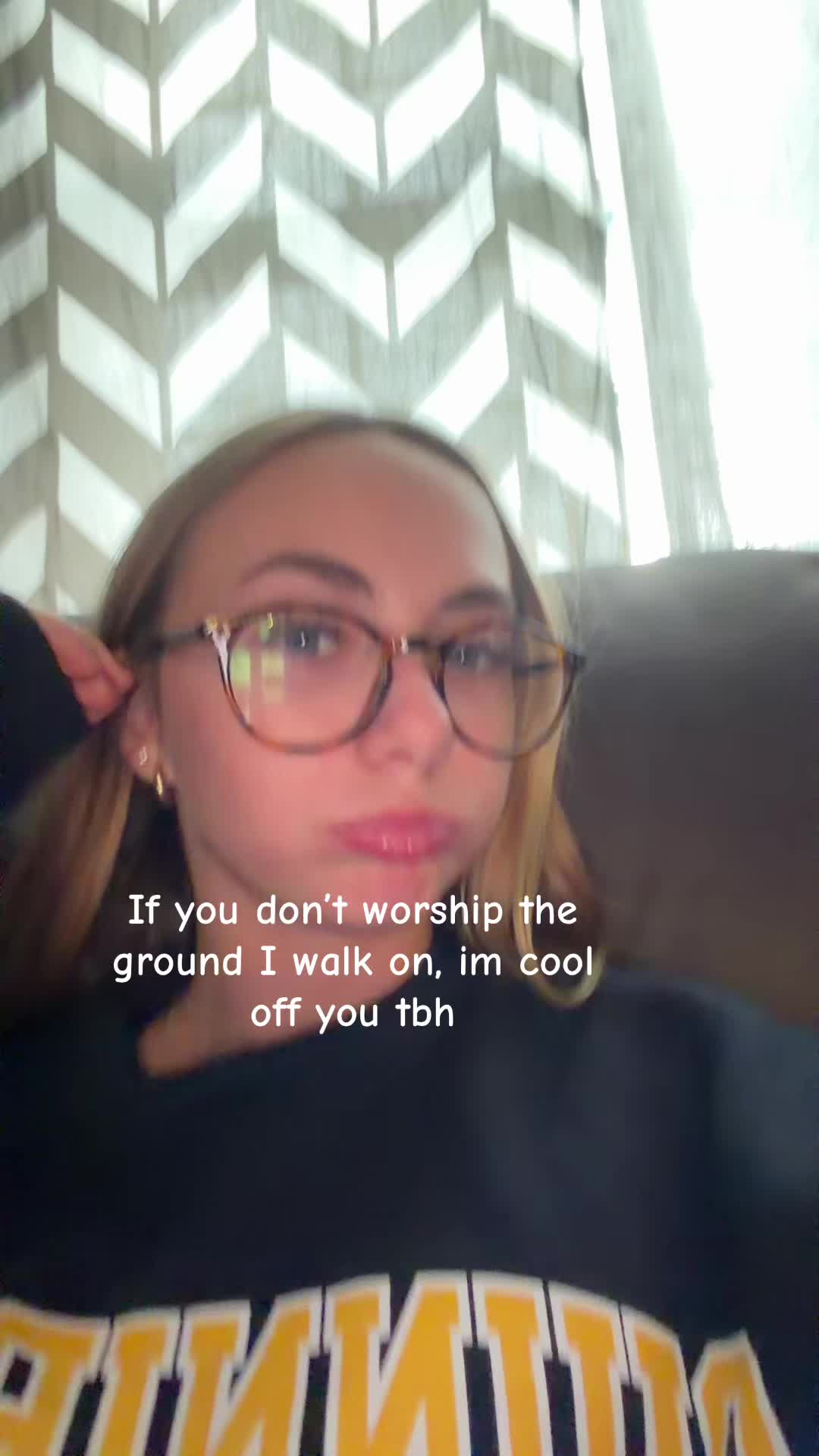@???