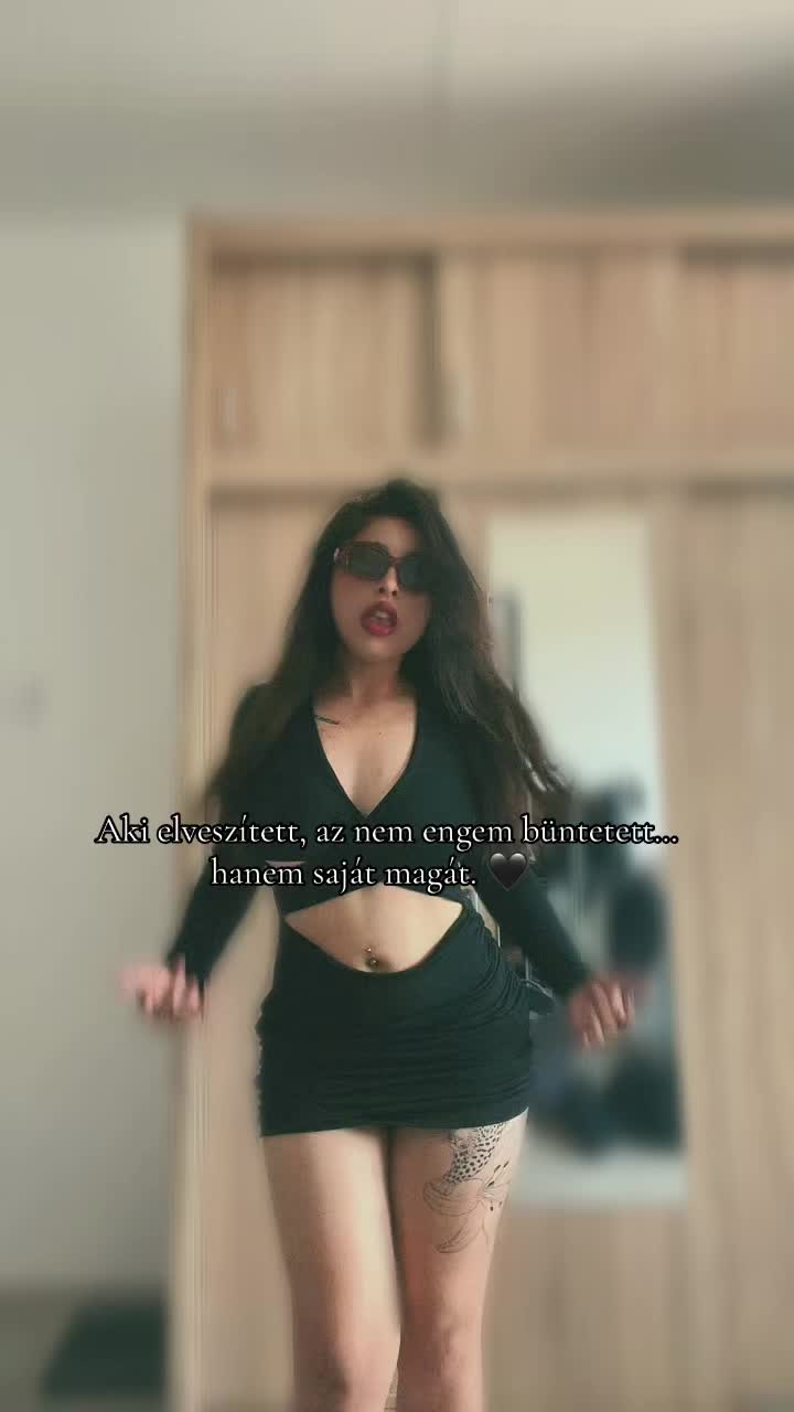 @Eszti๐ค๐