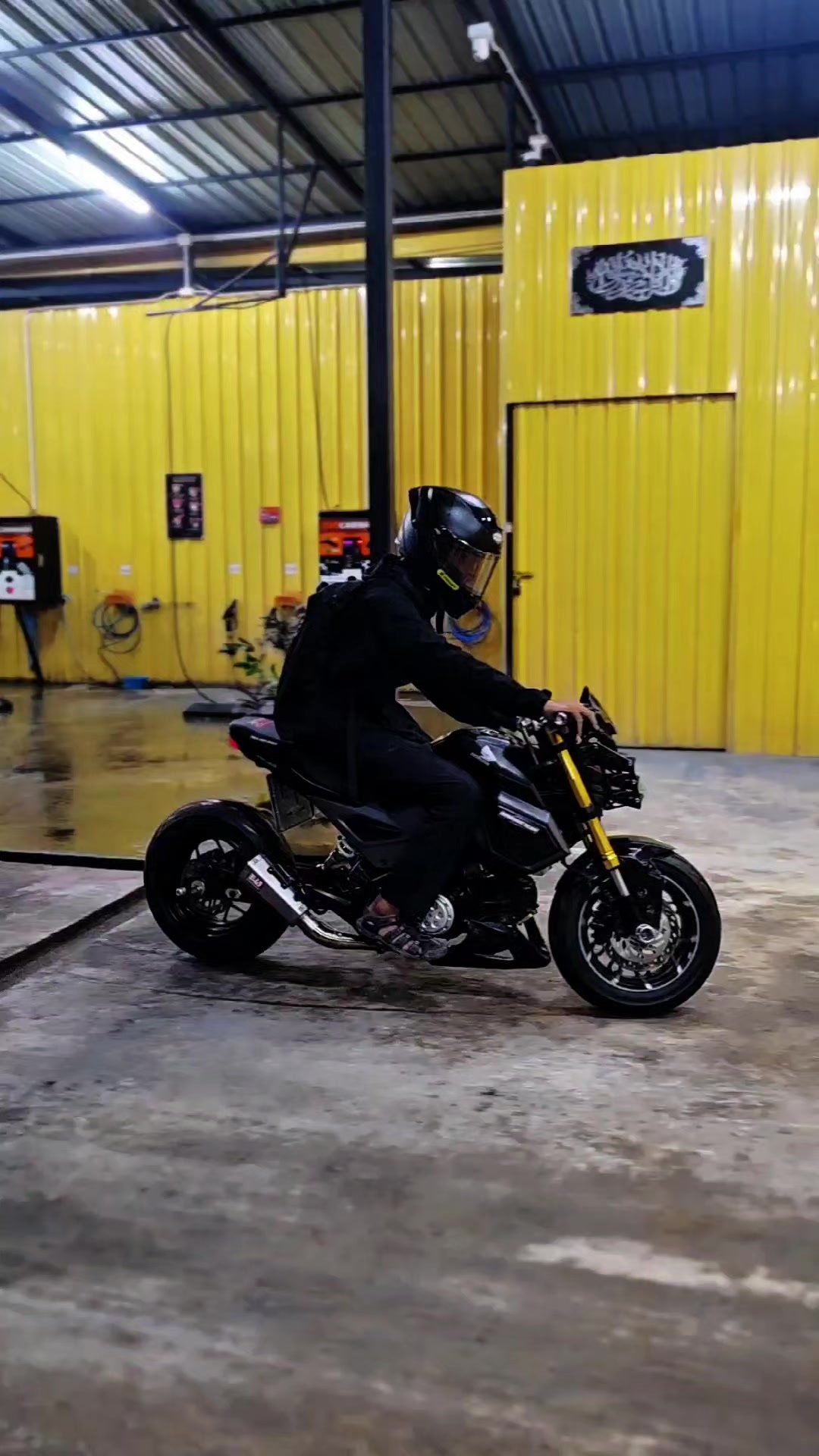 @F1X ZX