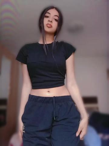 @𝑹𝒆𝒃𝒆𝒄𝒂𝒂👻💋