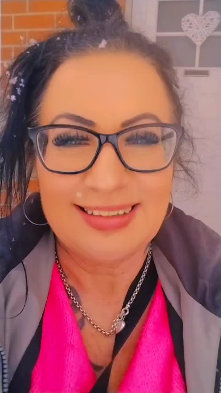 @uskotoivorakkaus