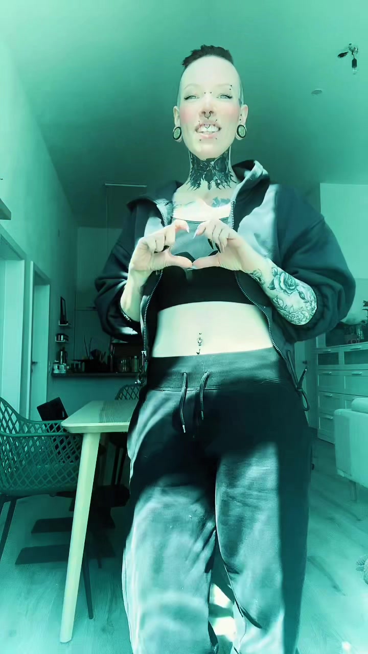 @Madi ๐ค