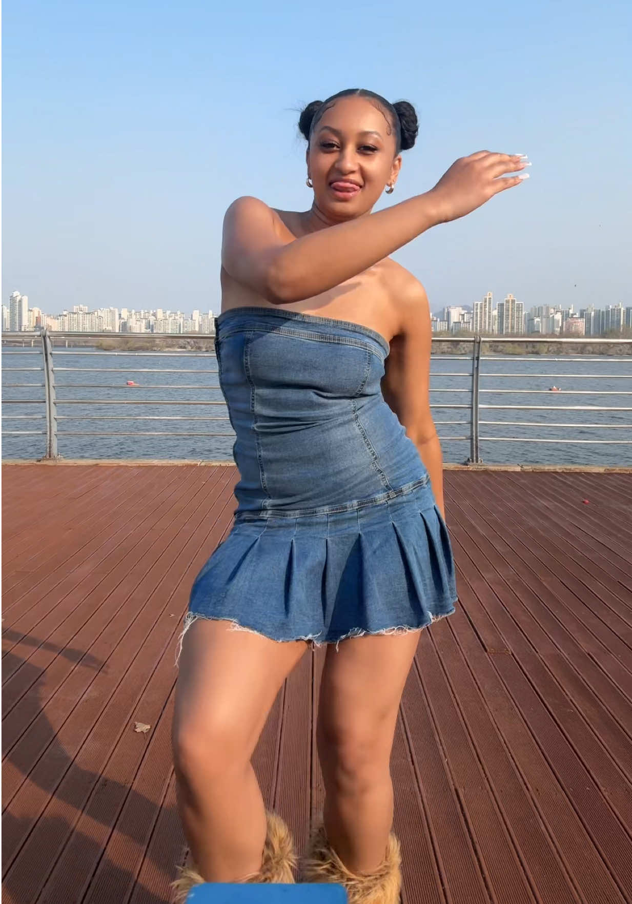 @EbonyChyna