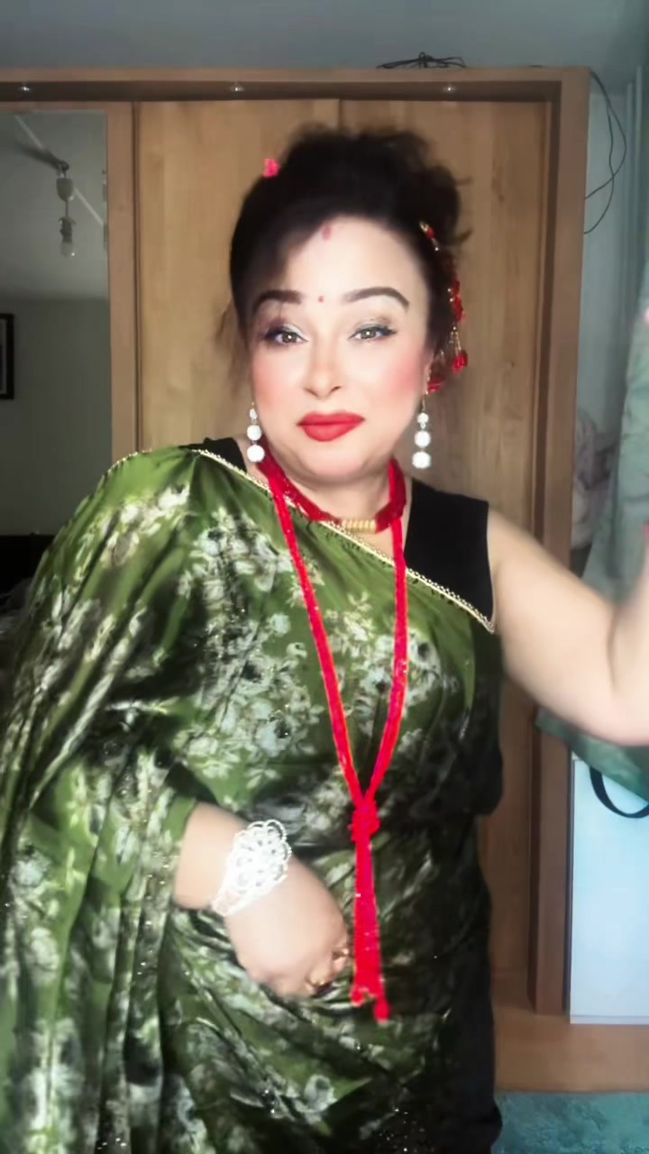@Rina Sharma🇩🇪