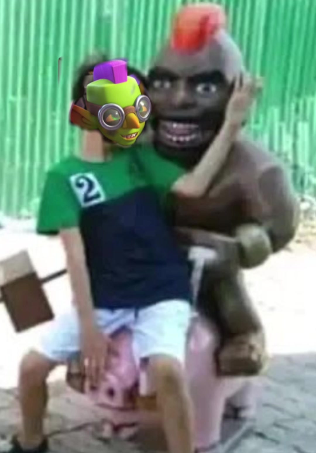 @nicolelol