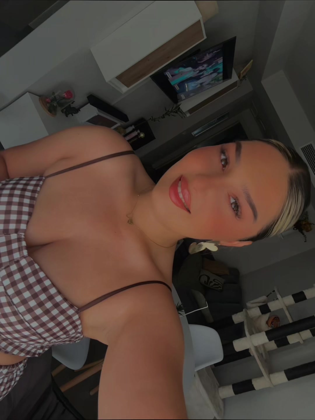 @𝑨𝒏𝒅𝒓𝒆𝒆𝒂 𝑴𝒂𝒓𝒈𝒐𝒊