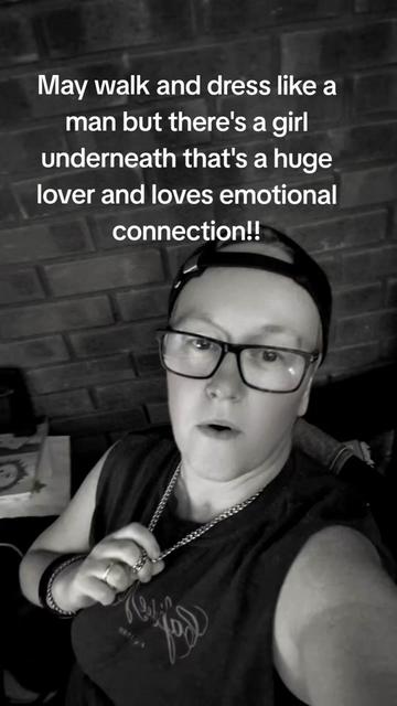 @Lauren 🏳️🌈