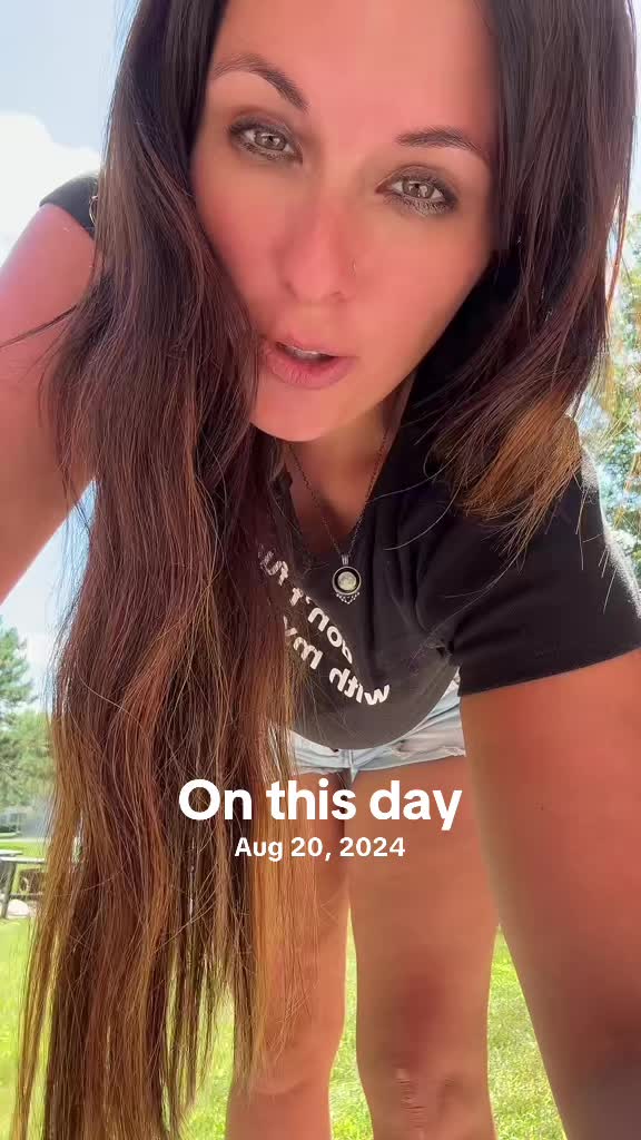 @Barefootmamamnvibes