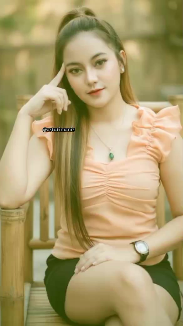 @Astuti_Manis