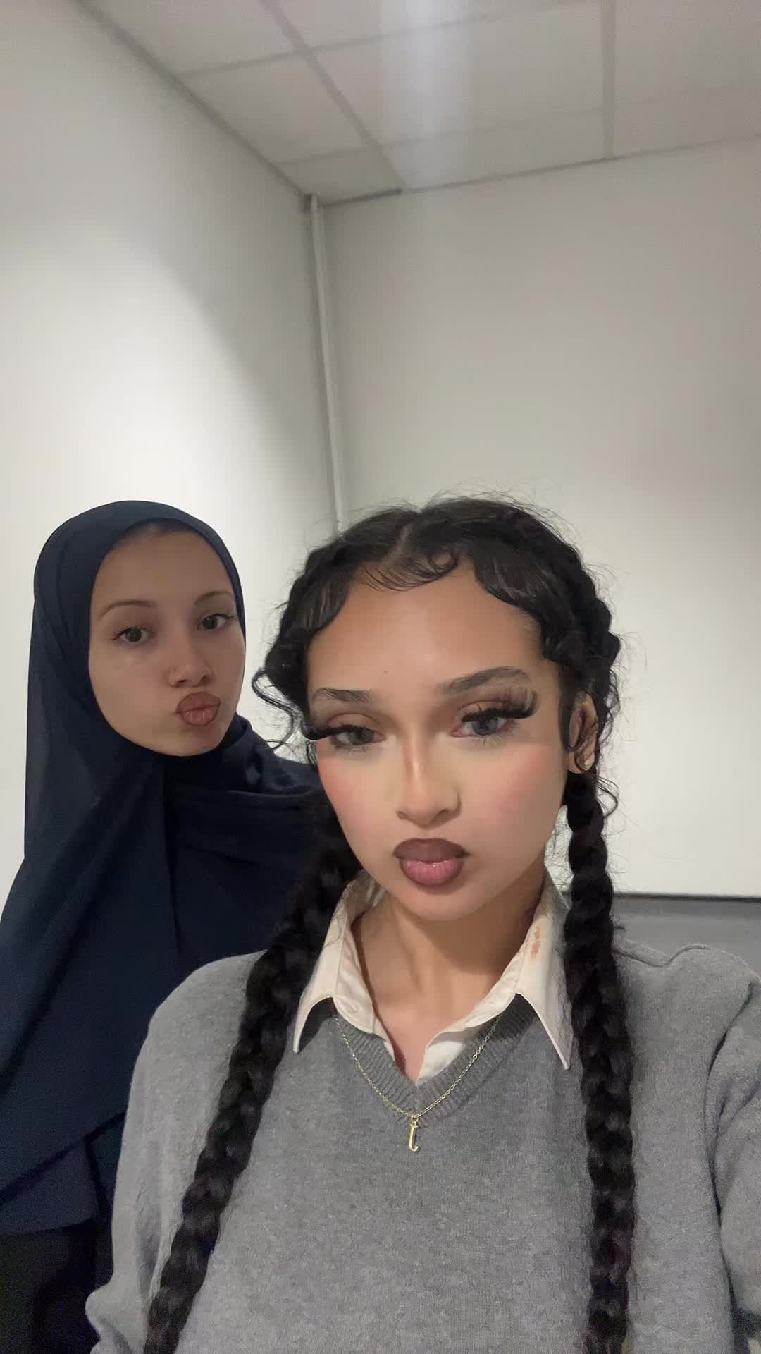 @𝔪