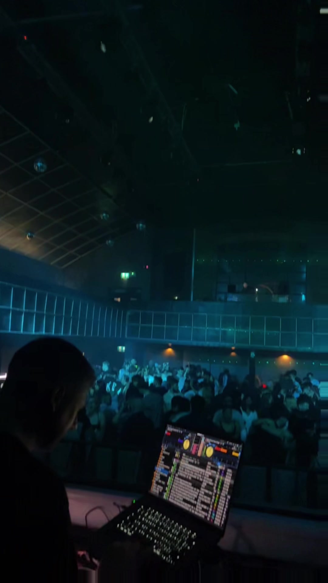 @Dj Robbo