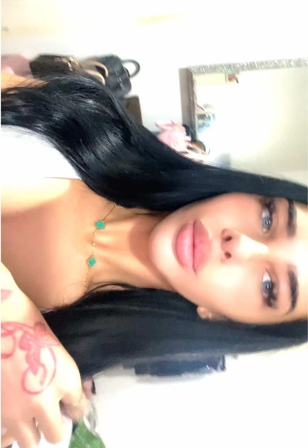 @Laylascottꨄ