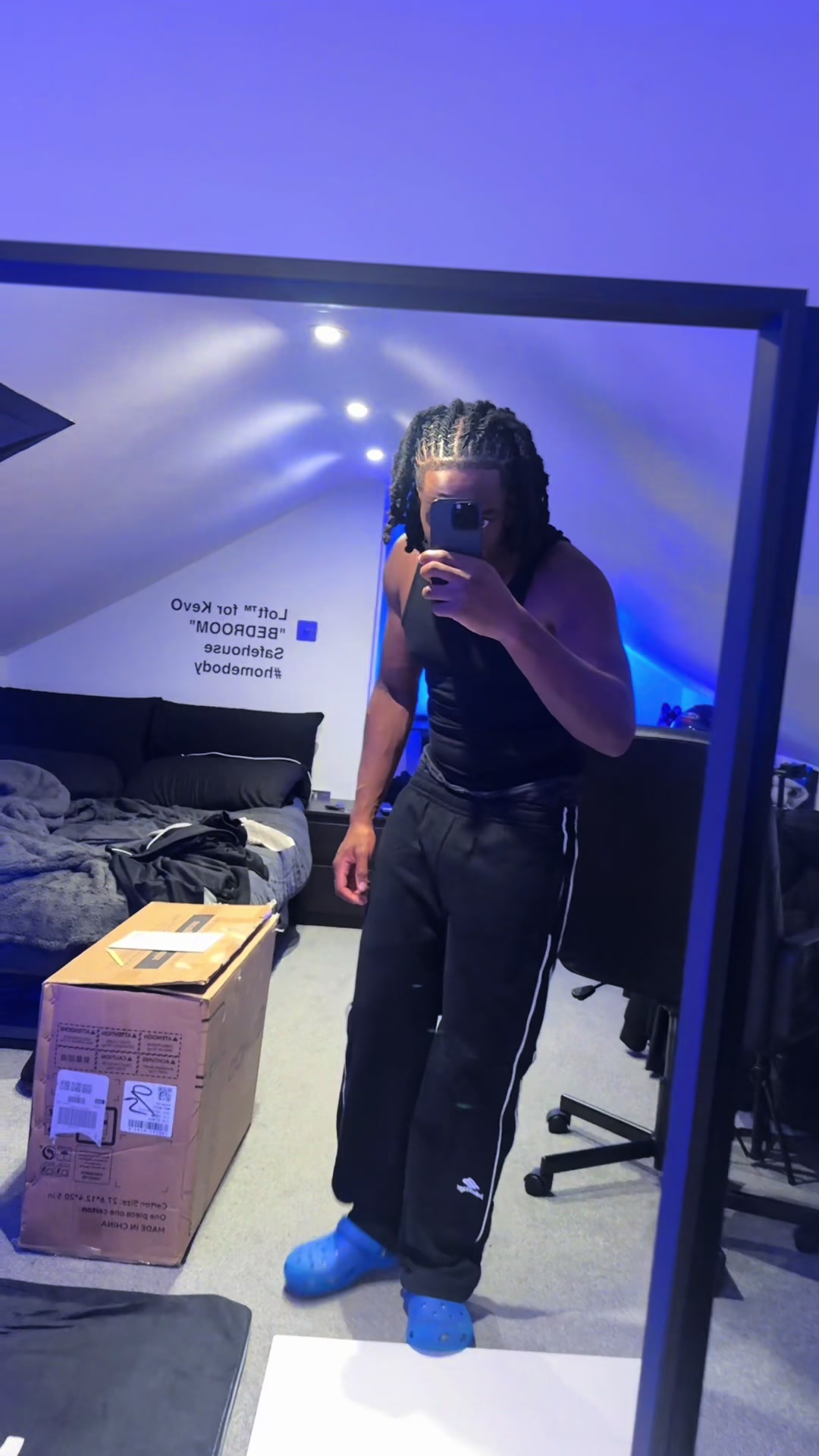 @Kev0