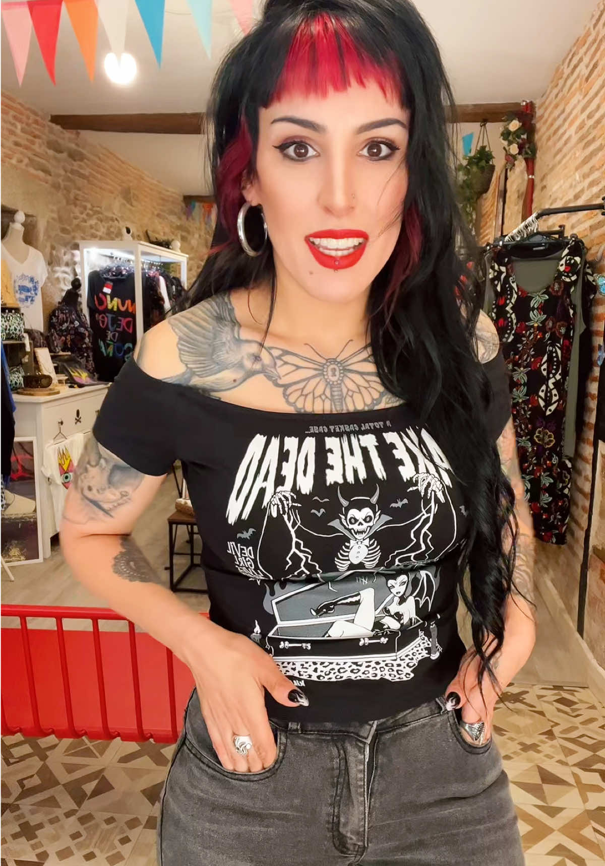 @Artistinta