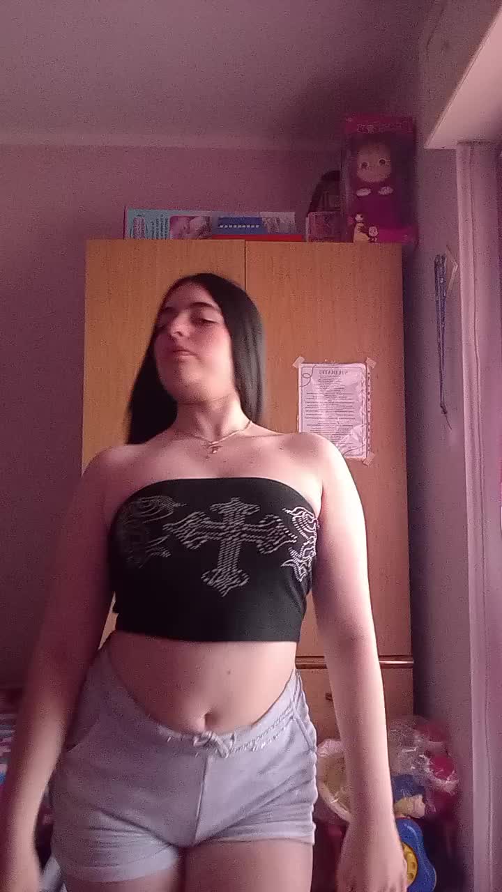 @𝐯𝐚𝐥𝐞𝐧𝐭𝐢𝐧𝐚💋
