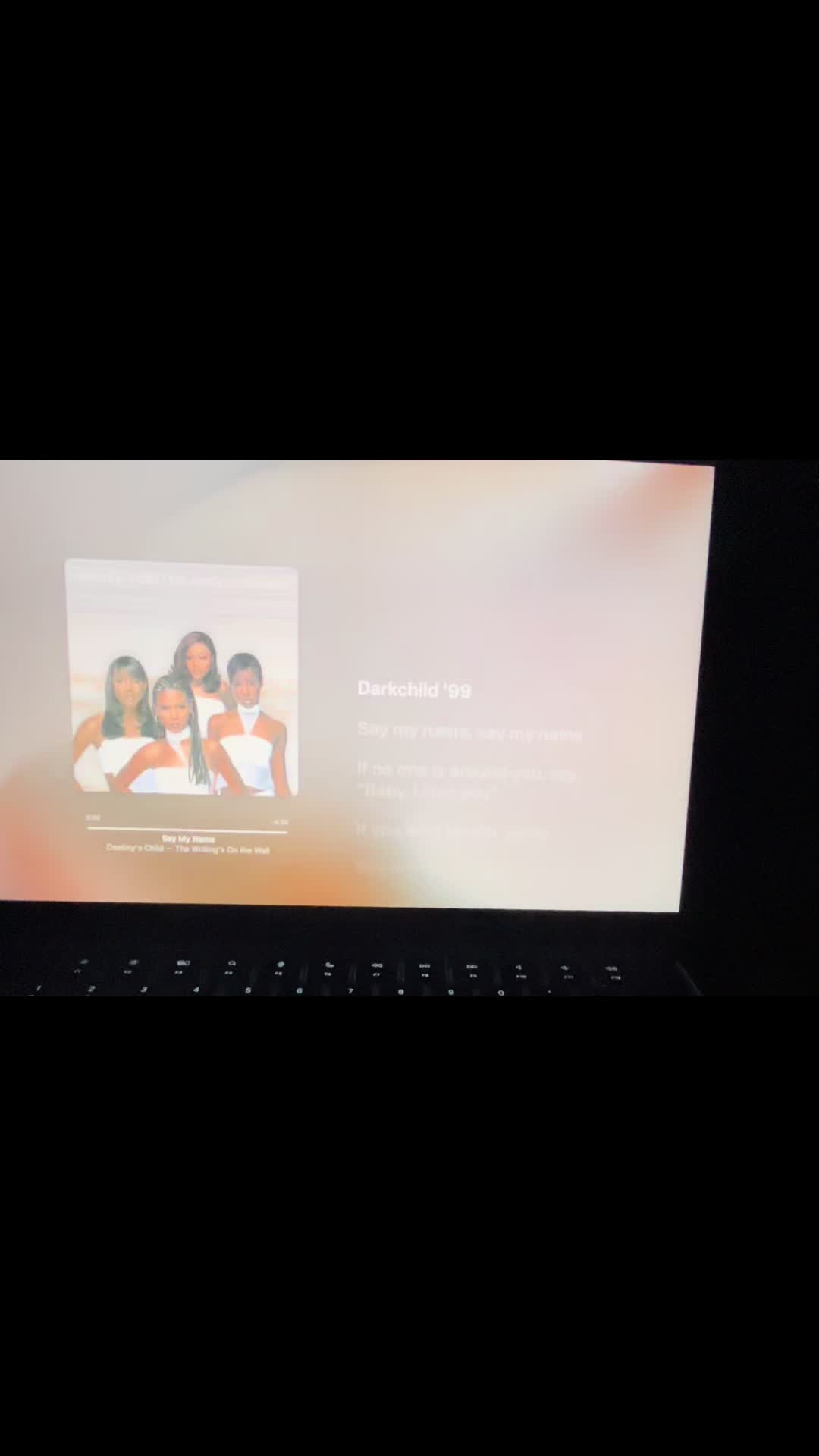 @Lyricist 🎧