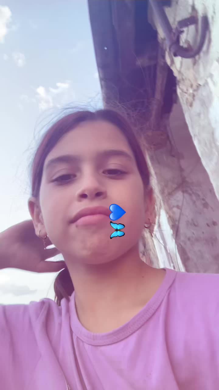 @🦋
