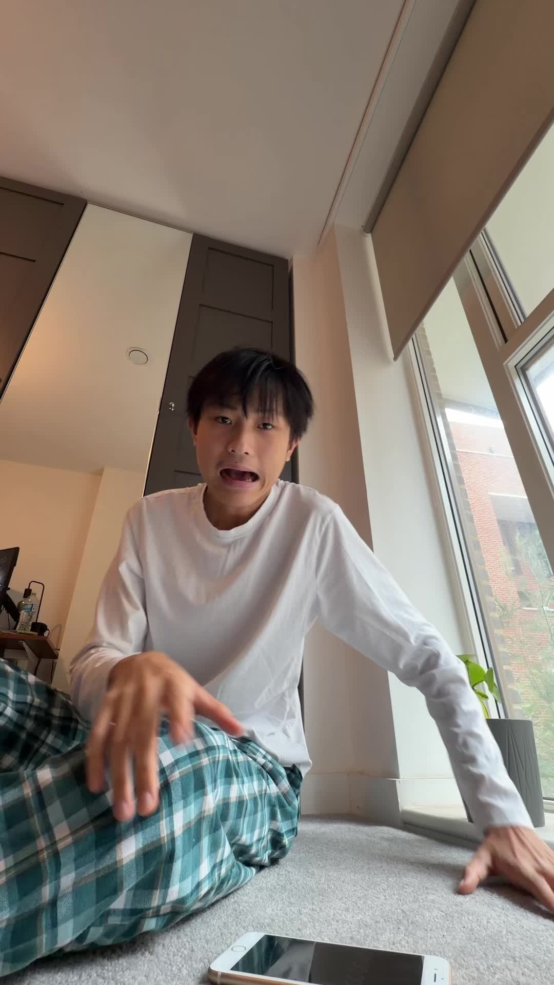 @yue