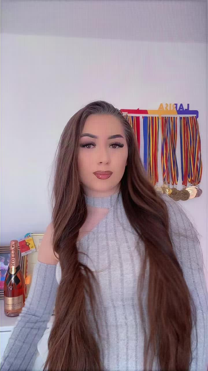 @ɛnd LARISA