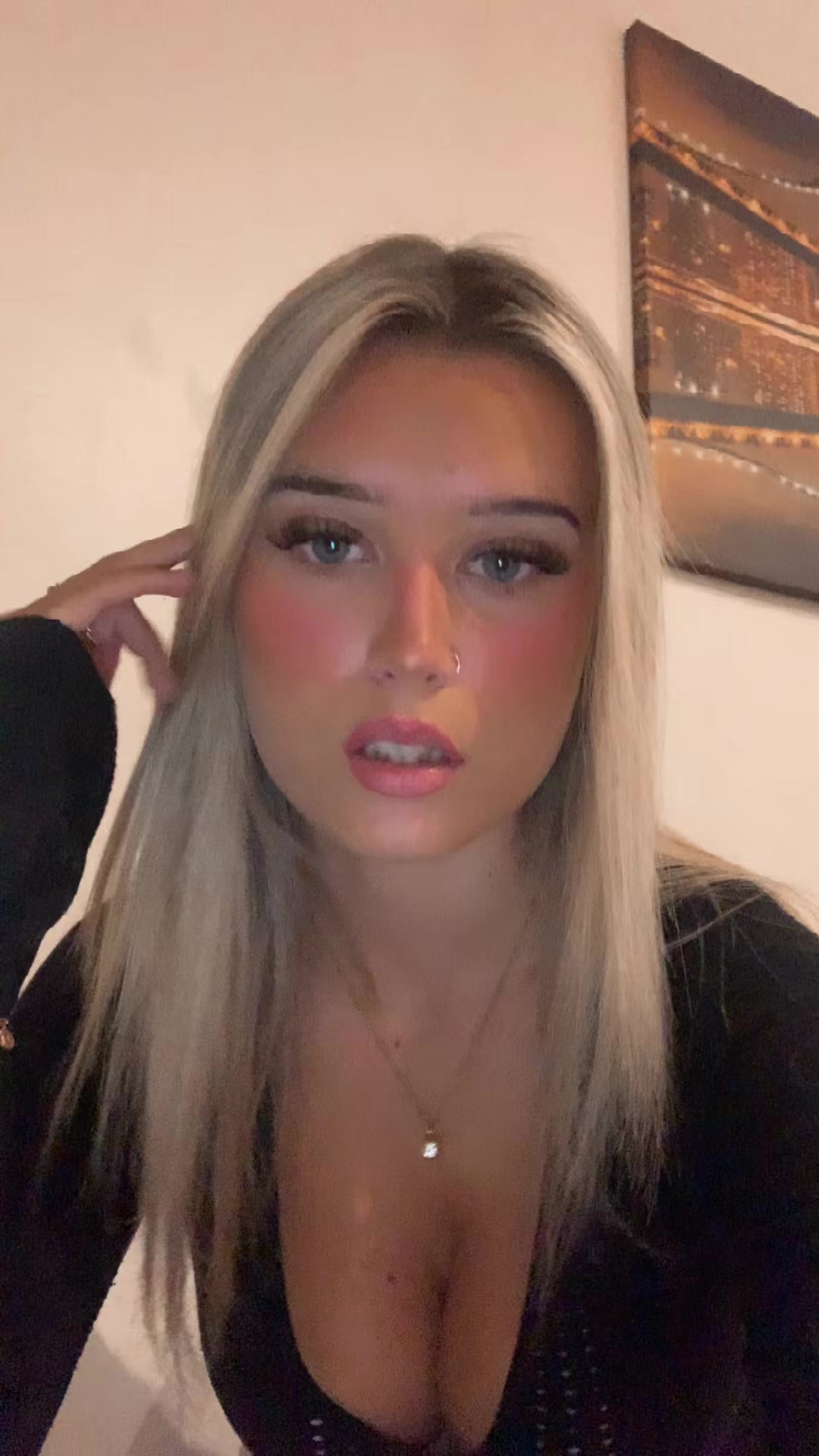 @𝒾𝓏𝓏𝓎🤍