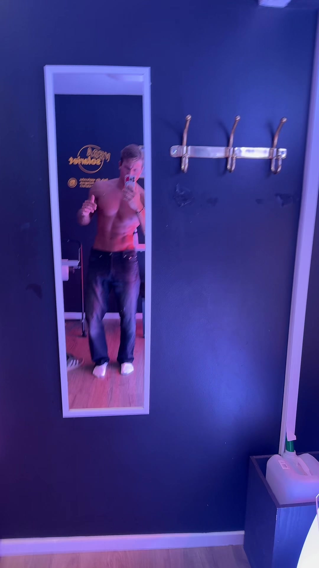 @Victorsamuelsson9