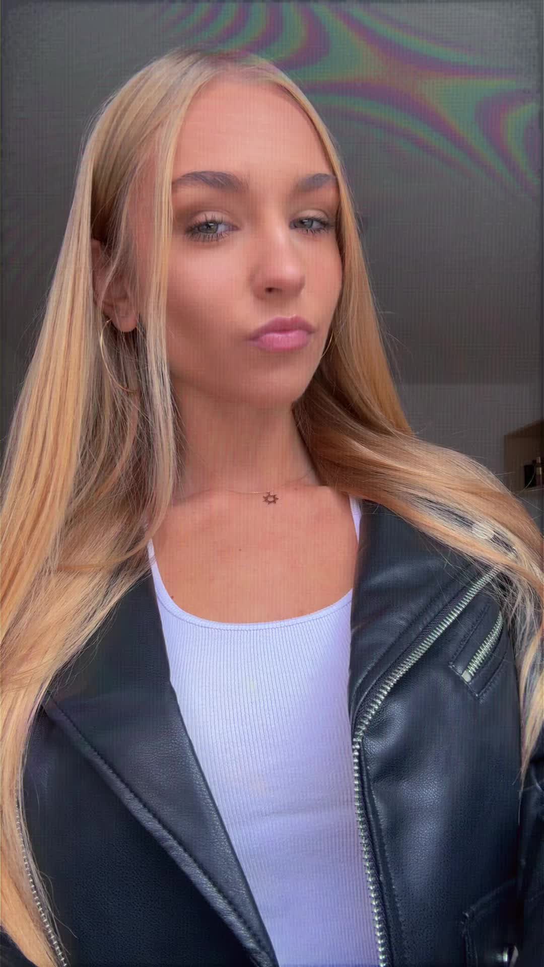 @🪭