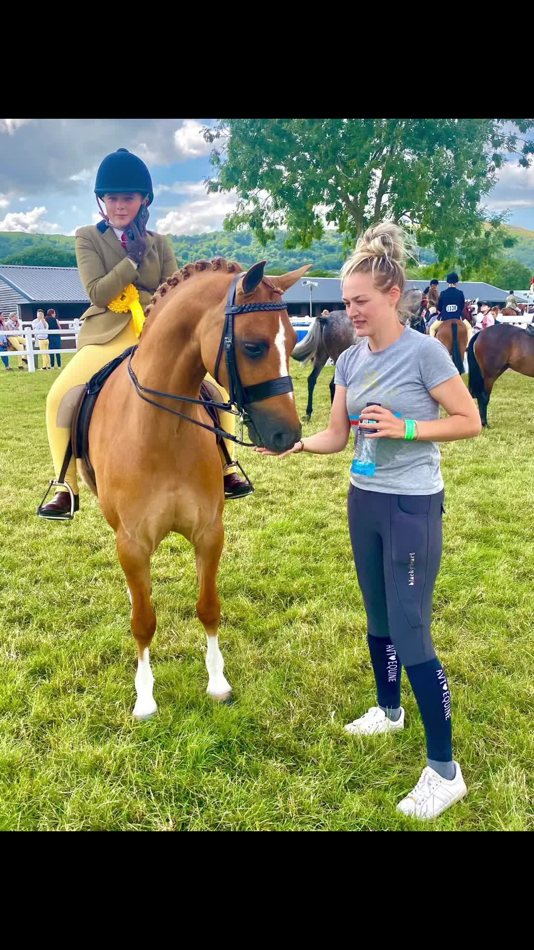 @Simmonds Show Team