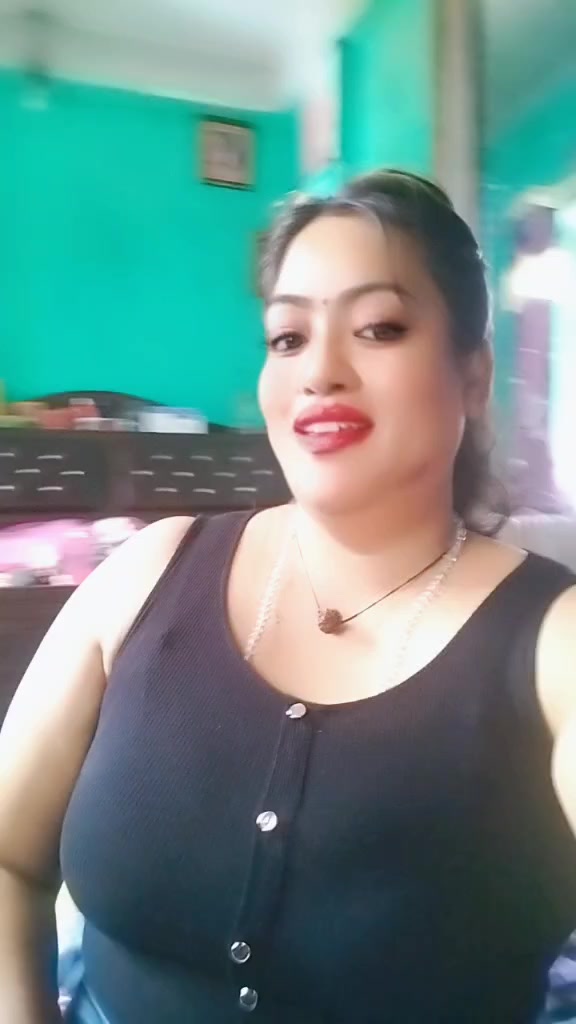 @smile queen 👑👑👑👑with hubby