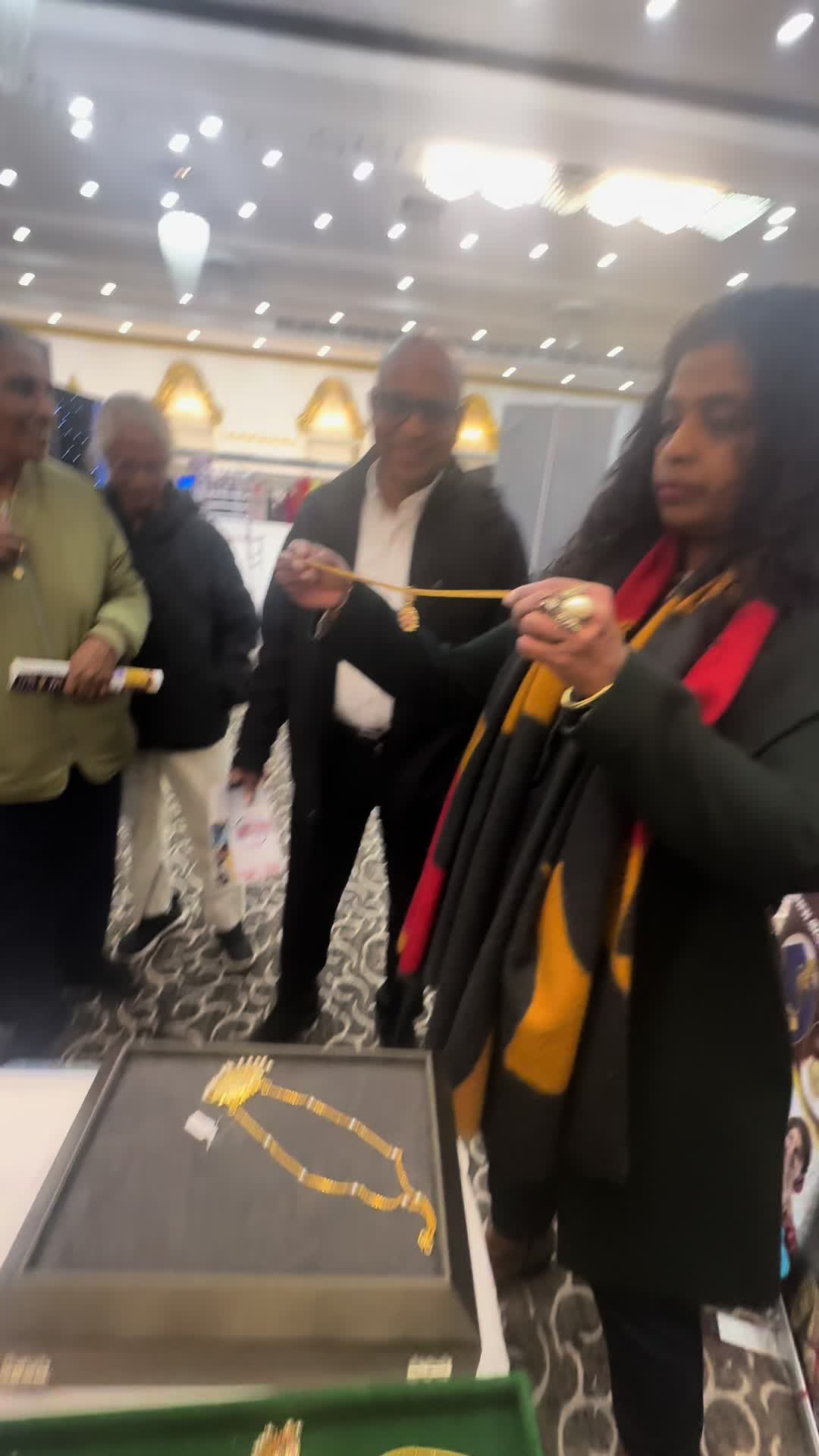 @ekshaantiquecollections