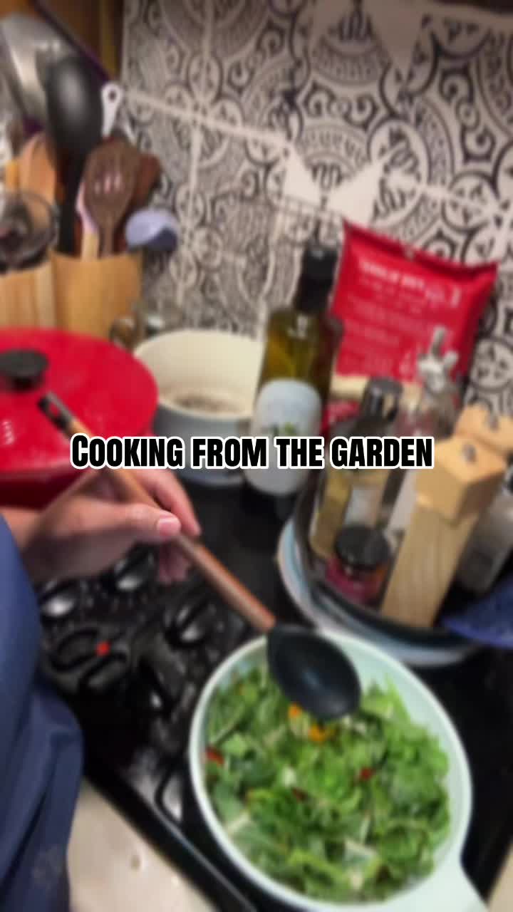 @Ms. Cindy D Gen ❌ 🥑🌱🌶️🍓👵